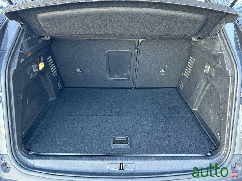 2021' Peugeot 3008 photo #6