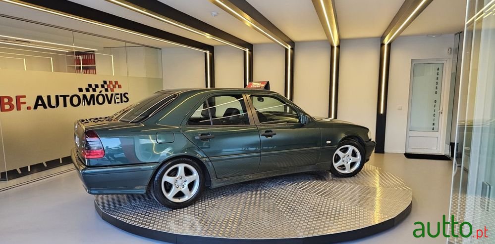 1999' Mercedes-Benz C 220 Cdi Classic photo #5