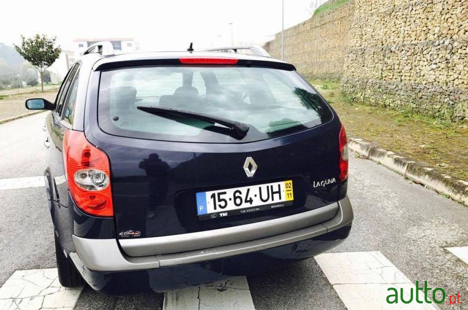 2002' Renault Laguna Break photo #3