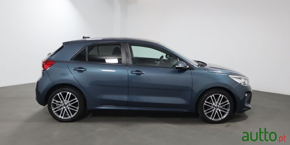 2017' Kia Rio 1.4 Crdi Tx photo #5