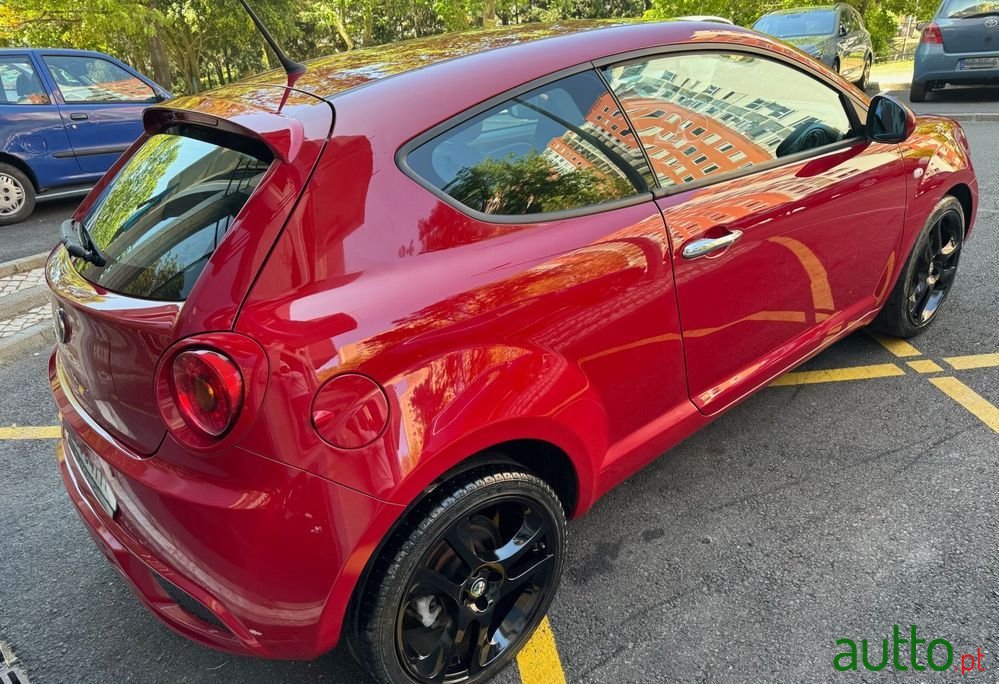 2011' Alfa Romeo MiTo photo #4