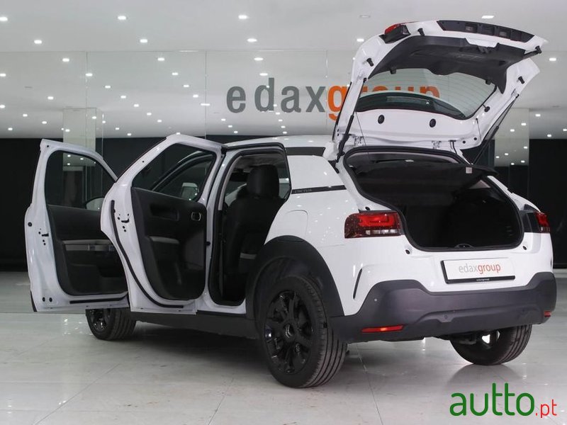 2019' Citroen C4 Cactus photo #5