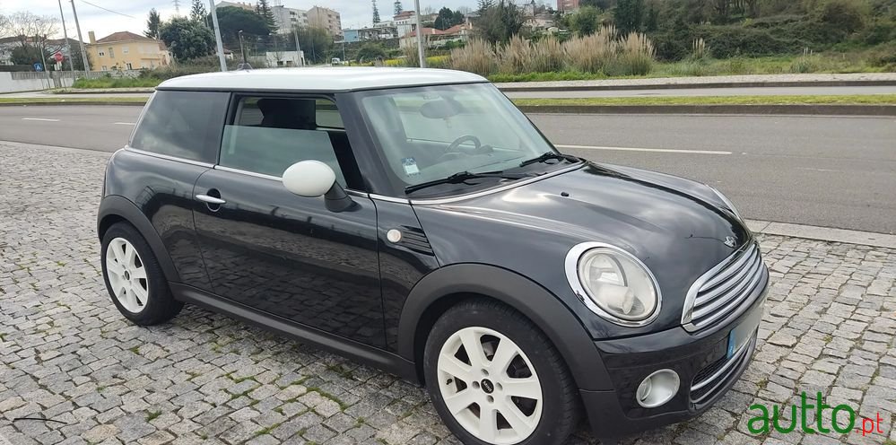 2008' MINI Cooper D 3 Portas photo #6