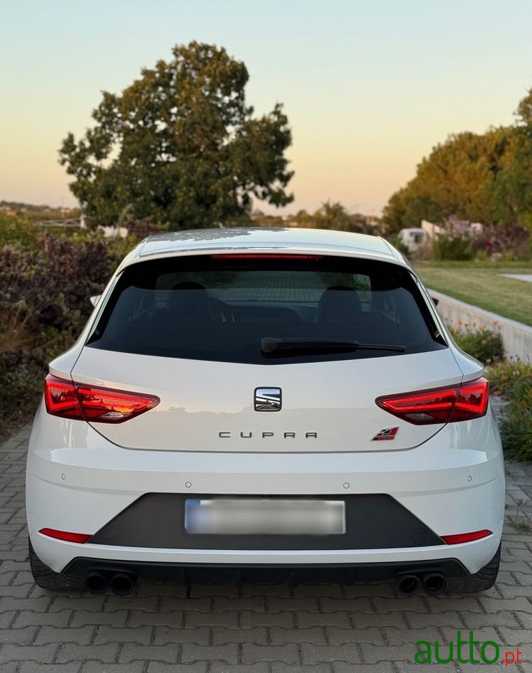 2017' SEAT Leon photo #5
