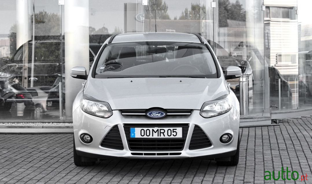 2012' Ford Focus Sw photo #2