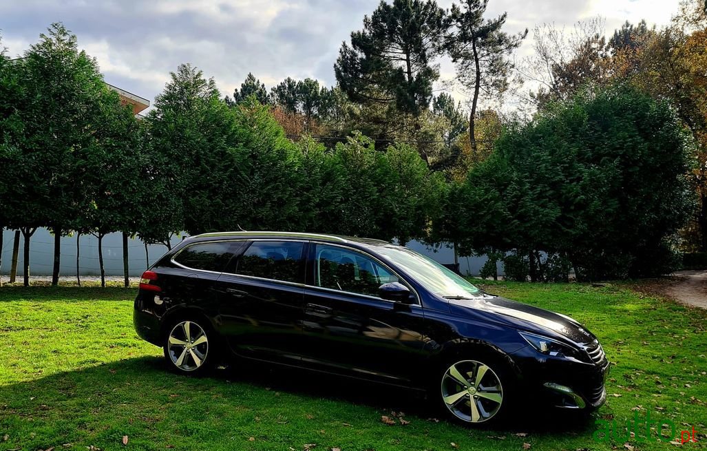 2015' Peugeot 308 Sw photo #4