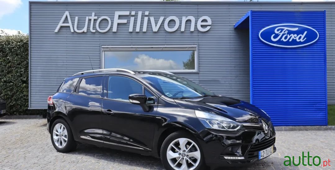 2017' Renault Clio Sport Tourer photo #1