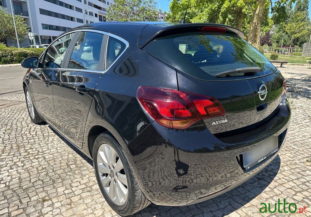 2010' Opel Astra 1.7 Cdti Enjoy photo #4