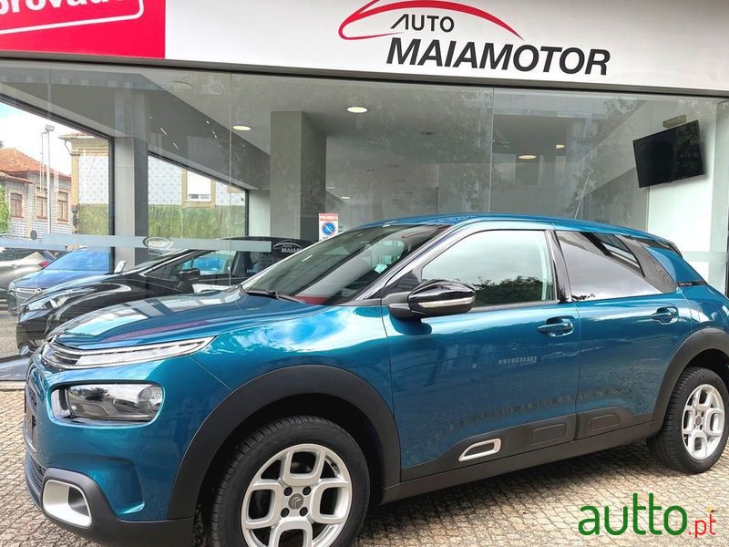 2019' Citroen C4 Cactus photo #1