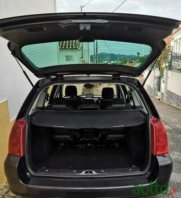 2008' Peugeot 307 Sw photo #5