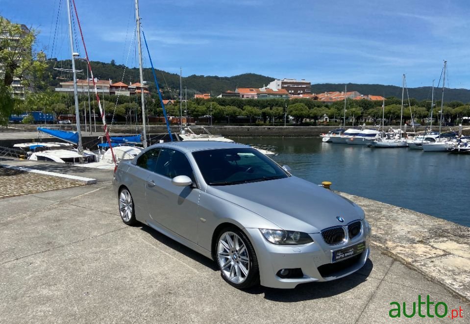 2007' BMW 325 photo #1