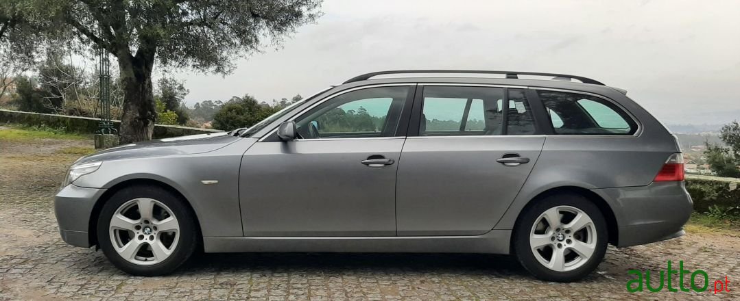 2008' BMW 520 photo #3