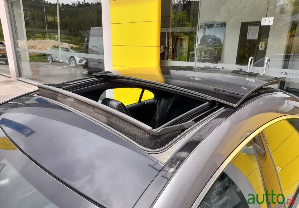 2015' Mercedes-Benz Cla-200 photo #4