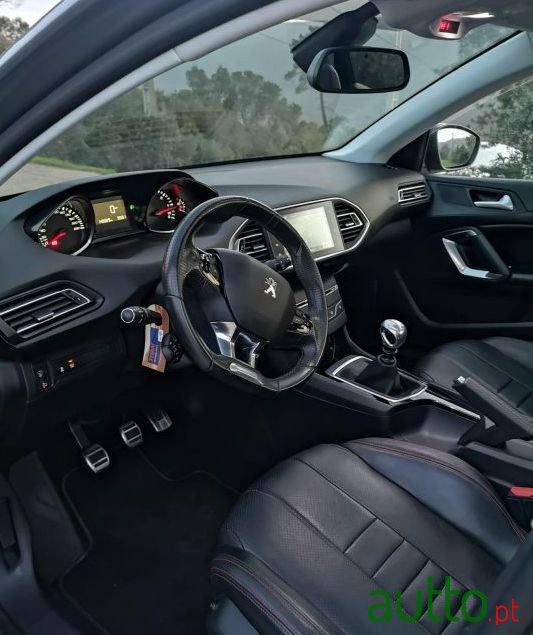 2015' Peugeot 308 Sw photo #4