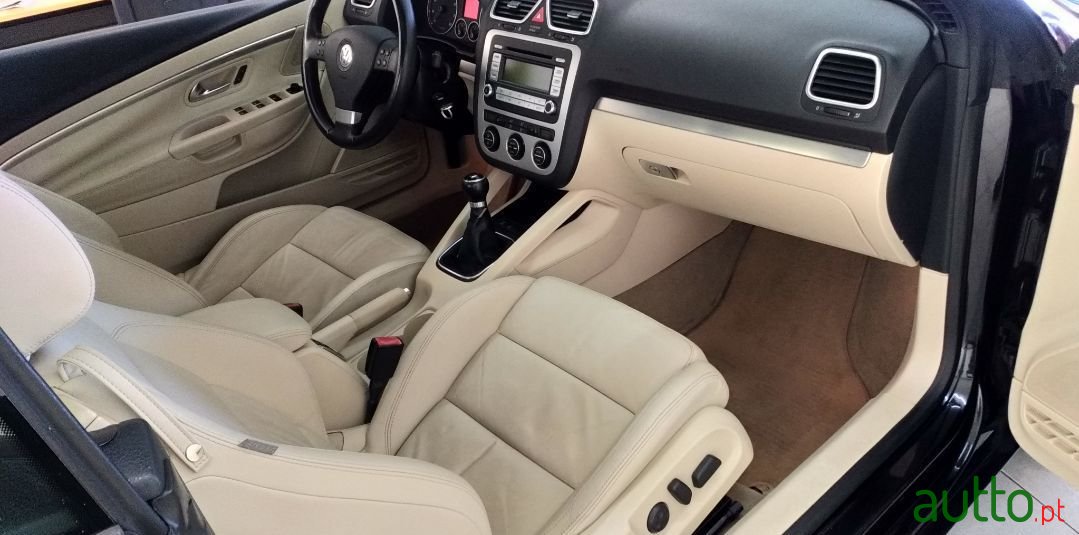 2007' Volkswagen Eos photo #4