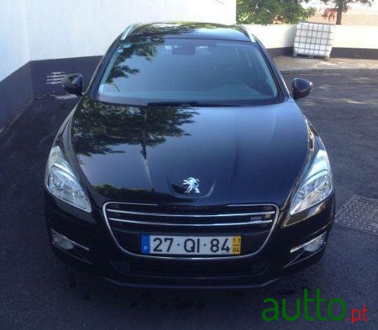 2011' Peugeot 508 Sw photo #2