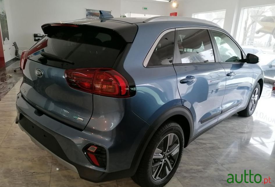 2020' Kia Niro photo #1