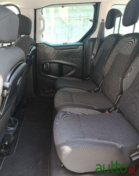 2016' Peugeot Partner 1.6 Bluehdi Style photo #2