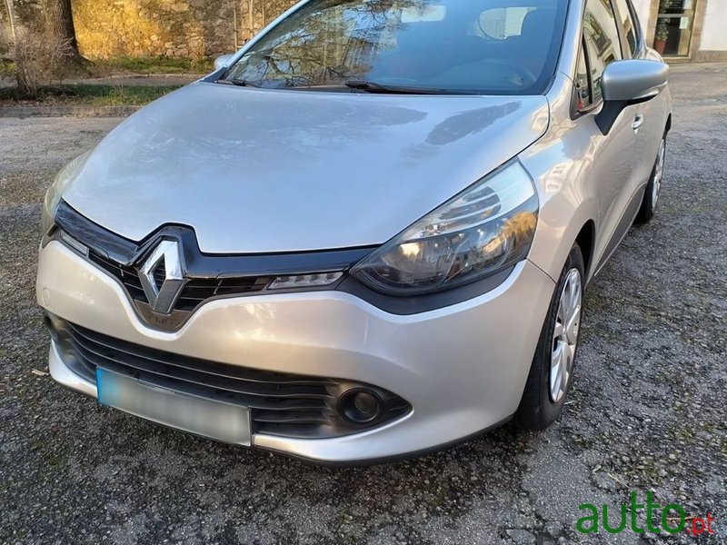 2013' Renault Clio photo #1