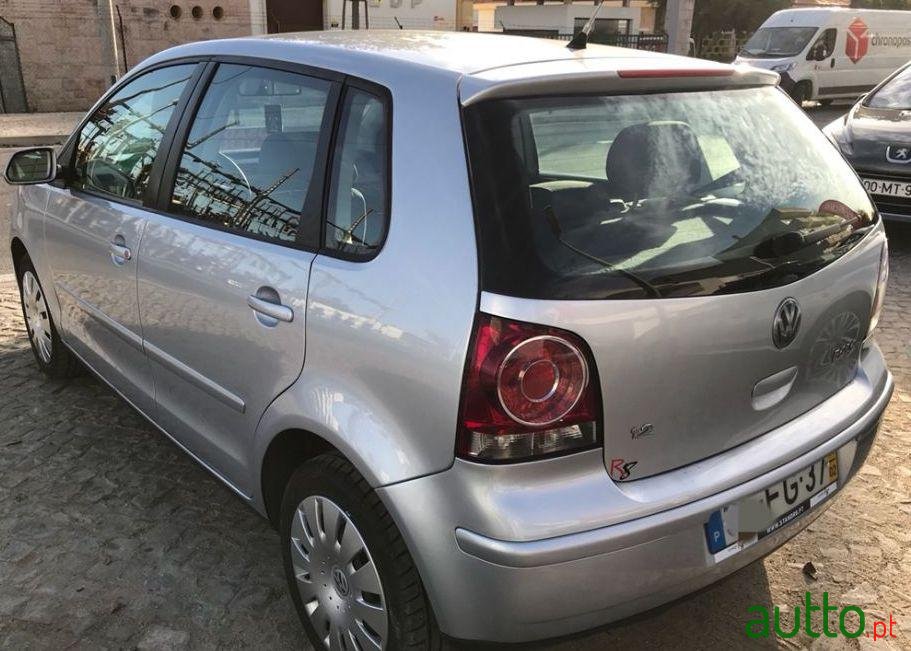 2008' Volkswagen Polo photo #2