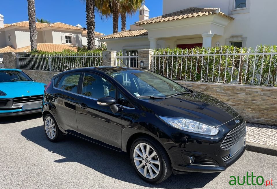 2016' Ford Fiesta photo #5