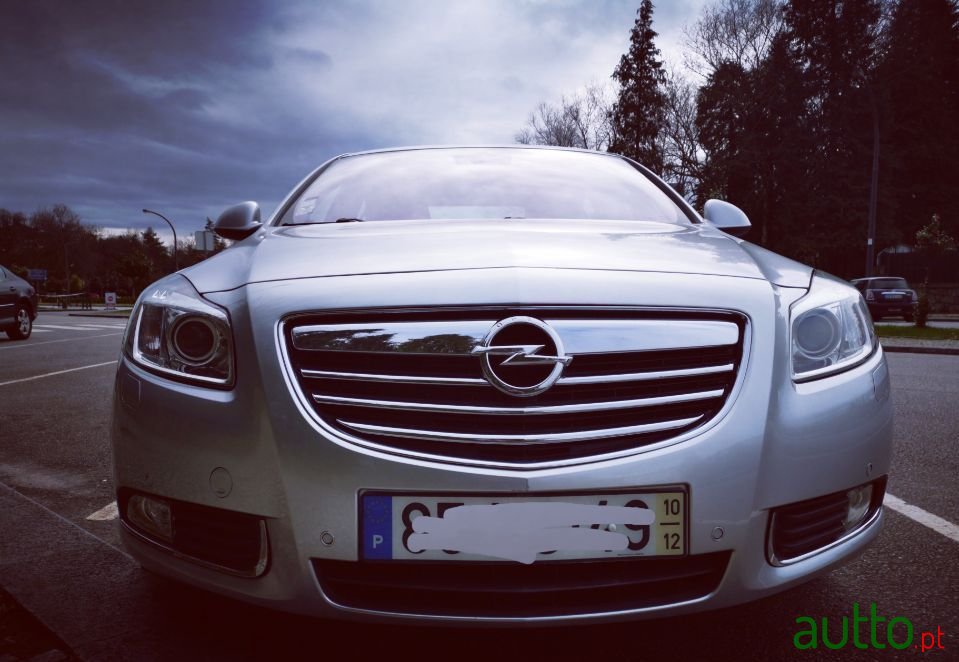 2010' Opel Insignia photo #3