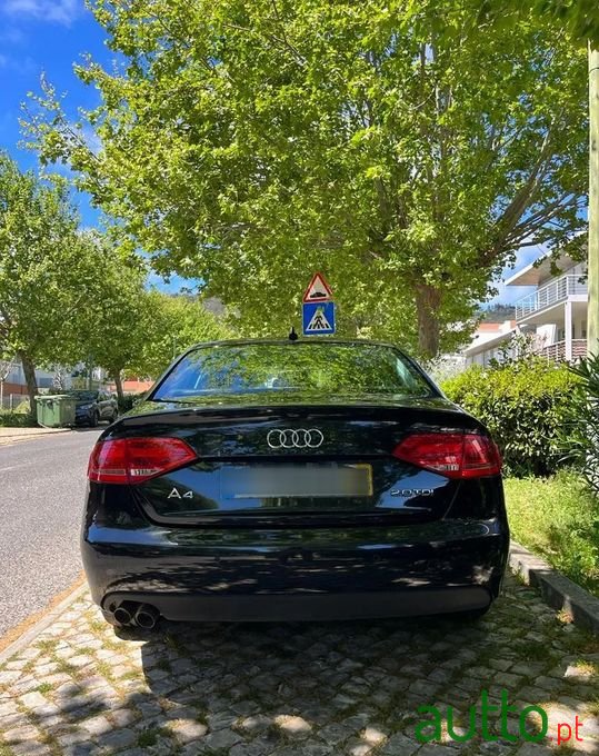 2010' Audi A4 photo #4