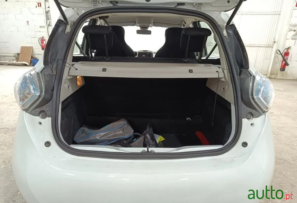 2018' Renault Zoe photo #6