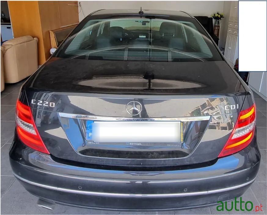 2013' Mercedes-Benz C-220 photo #4