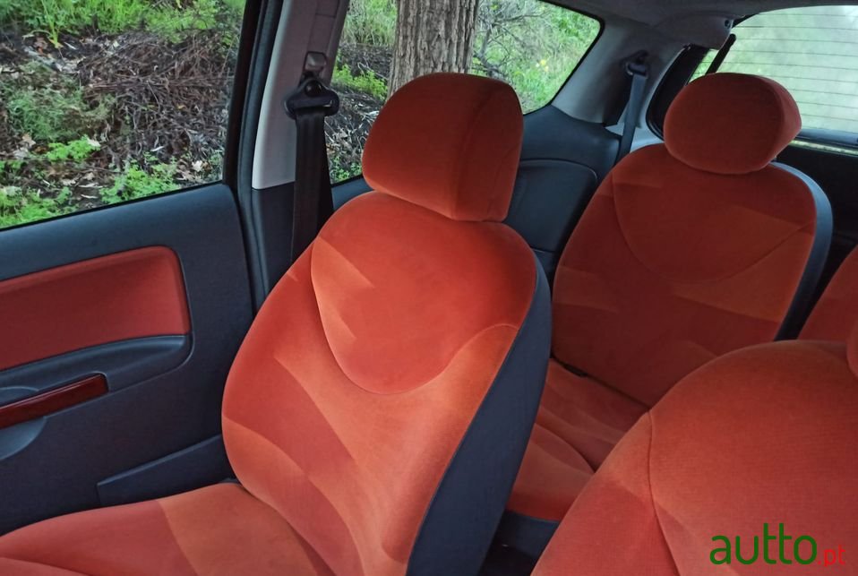 2005' Citroen C2 photo #5