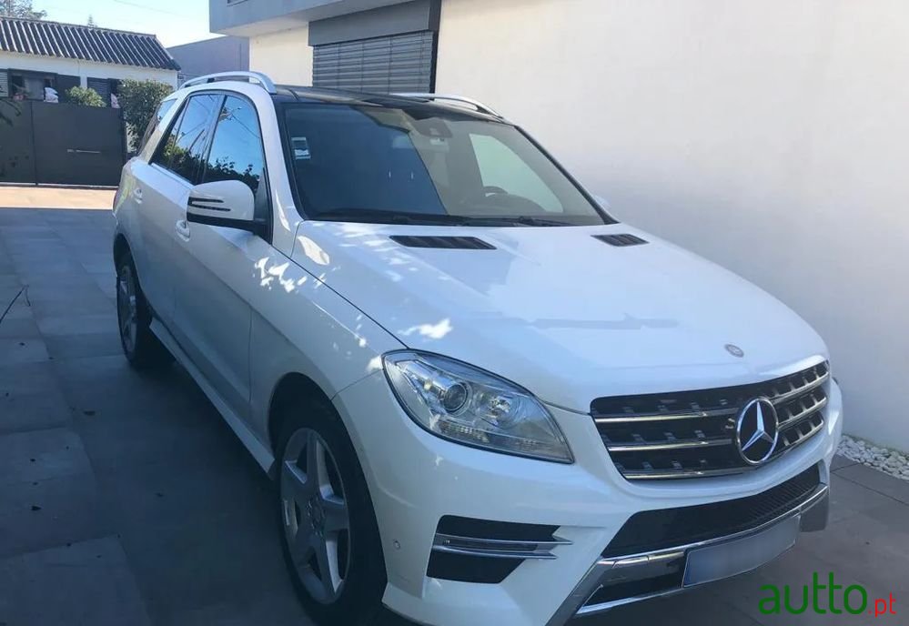 2013' Mercedes-Benz ML 250 Bluetec photo #1