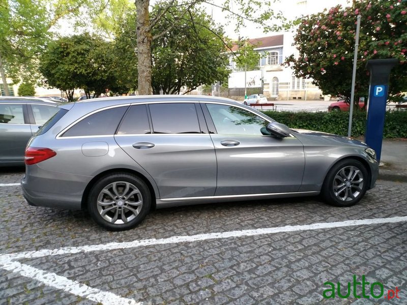 2016' Mercedes-Benz Classe C photo #3