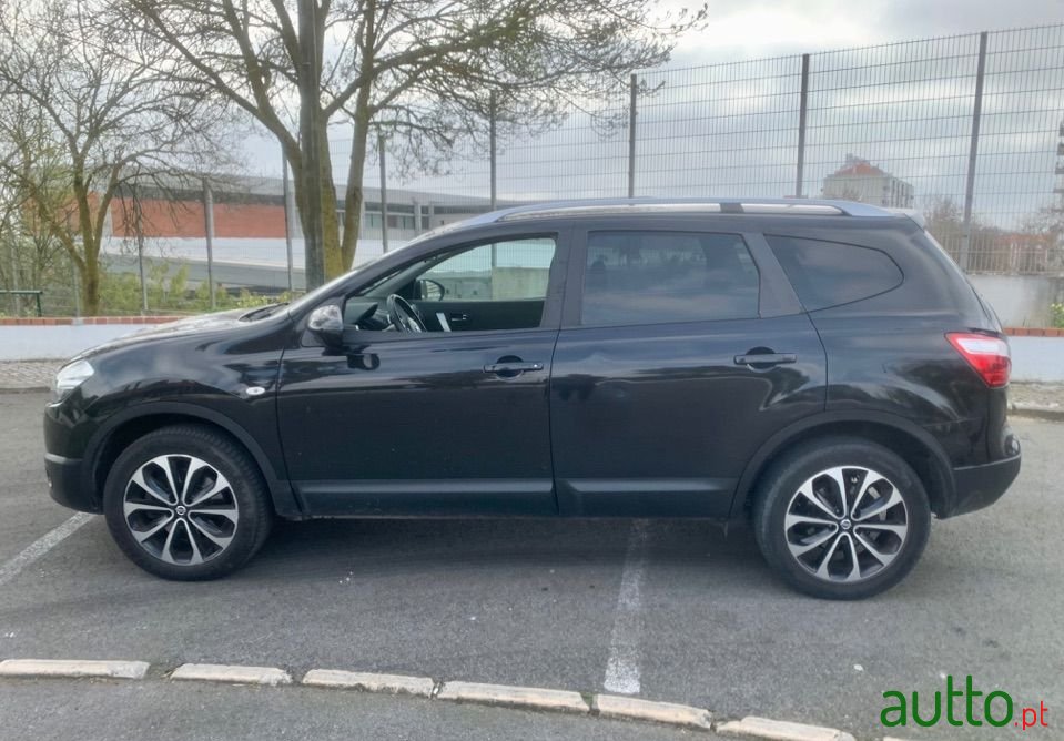 2013' Nissan Qashqai 2 photo #3