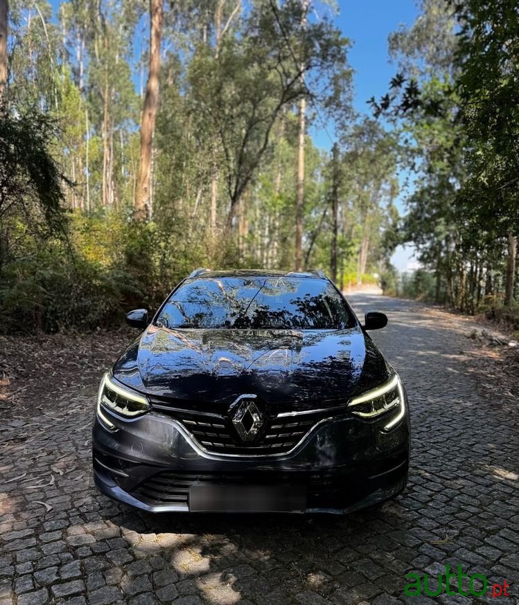 2022' Renault Mégane Sport Tourer photo #2