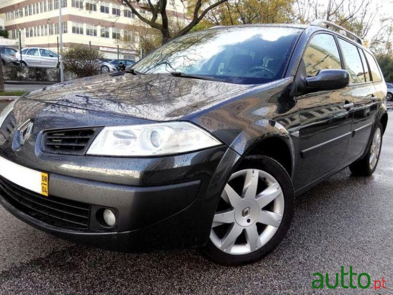 2008' Renault Megane Break photo #2