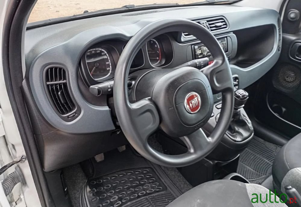 2022' Fiat Panda 1.0 Hybrid photo #6