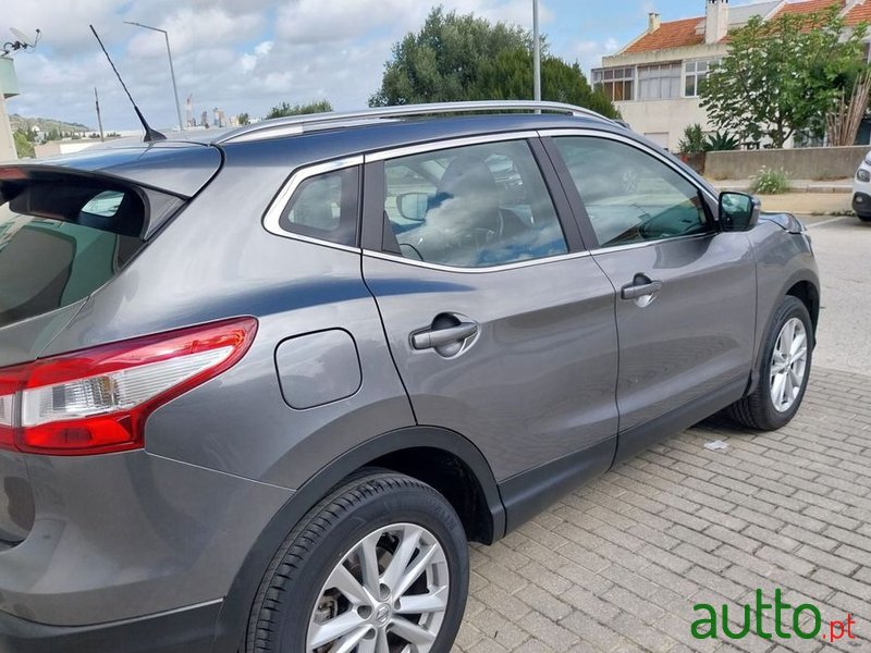 2017' Nissan Qashqai 1.5 Dci N-Connecta photo #2