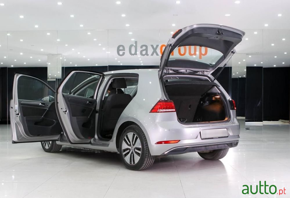 2019' Volkswagen e-Golf Ac/Dc photo #4