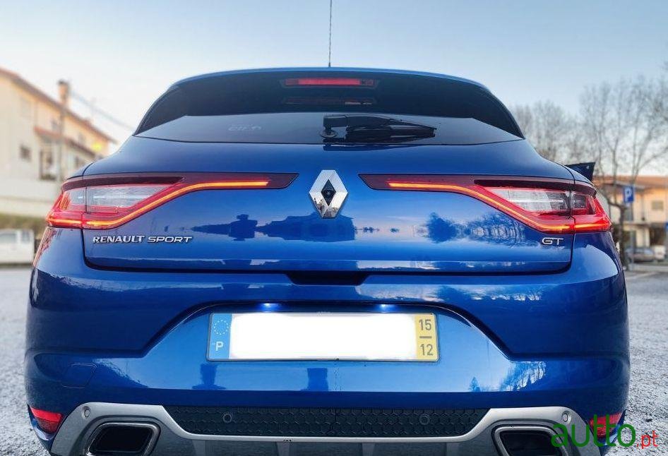 2015' Renault Megane photo #1