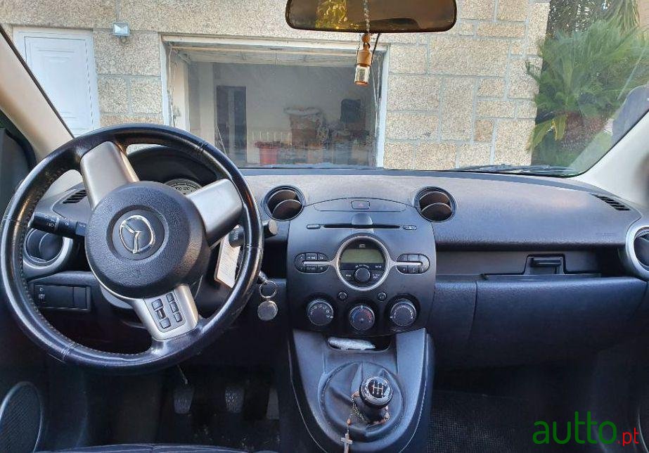 2007' Mazda 2 Sport photo #3