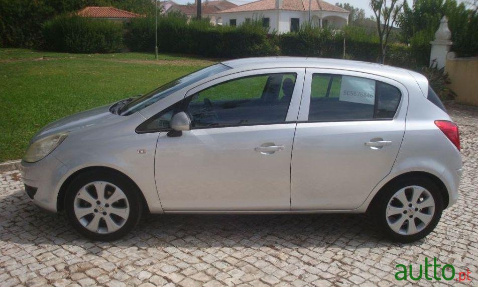 2008' Opel Corsa 1.2 16V photo #4