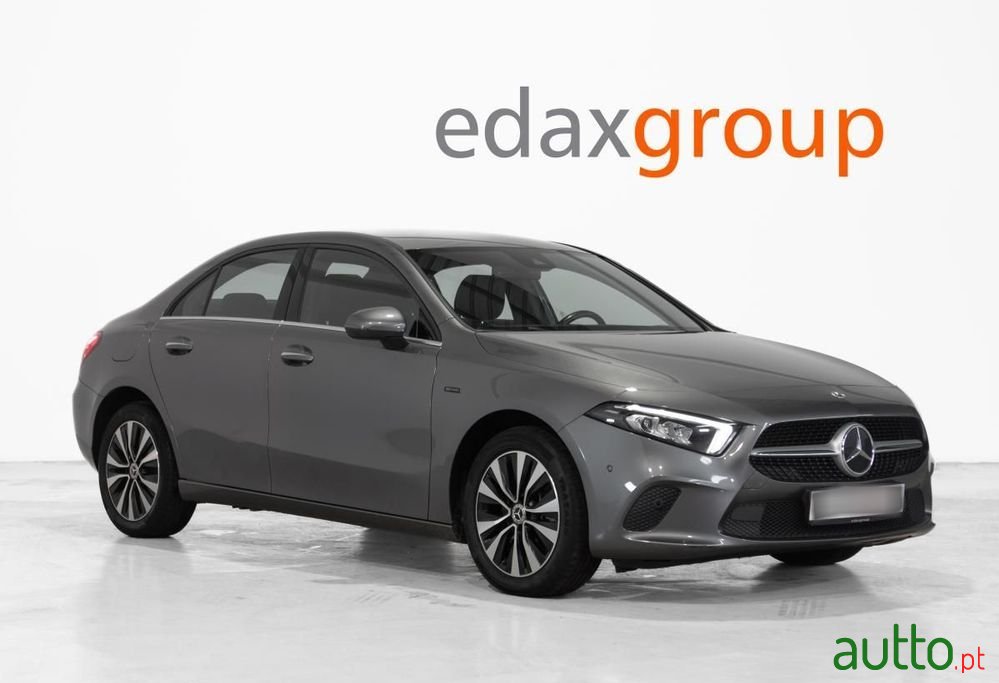 2021' Mercedes-Benz Classe A photo #1