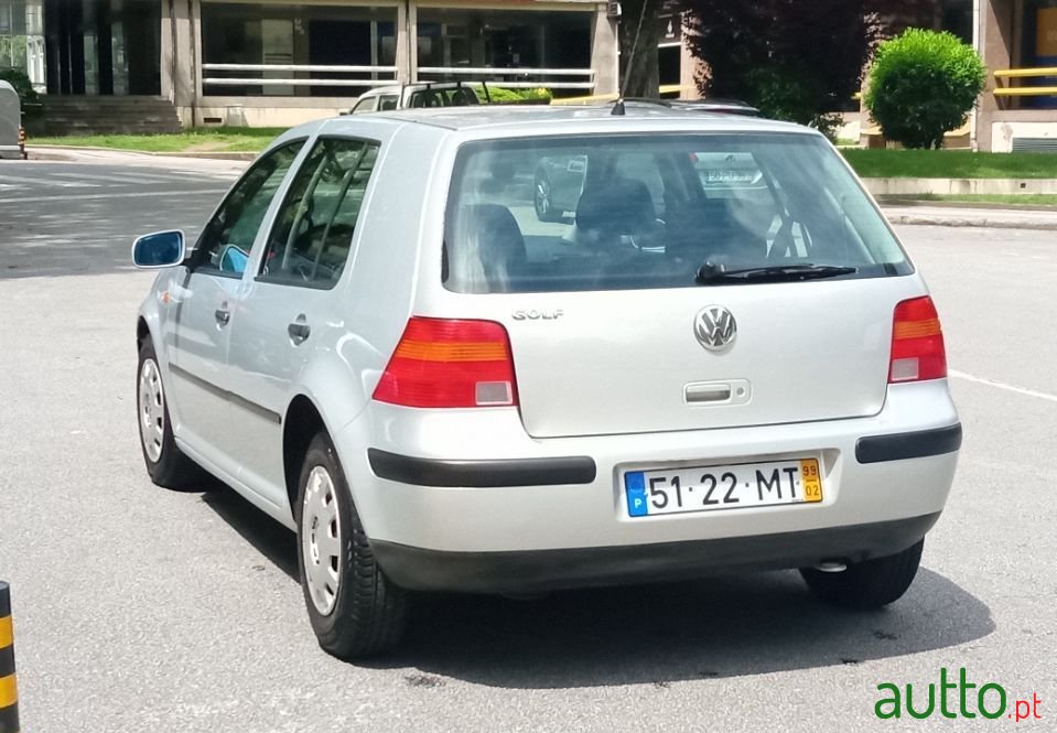 1999' Volkswagen Golf photo #3