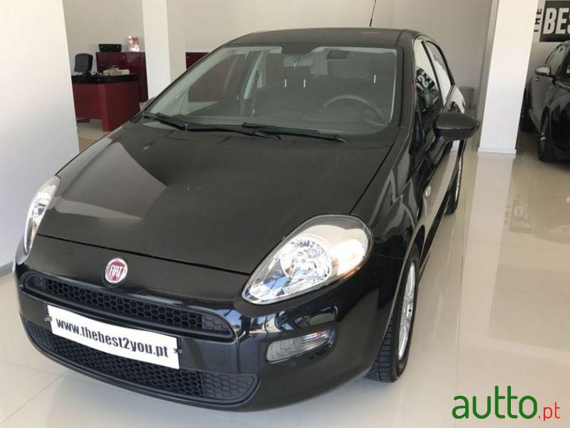 2015' Fiat Punto photo #1