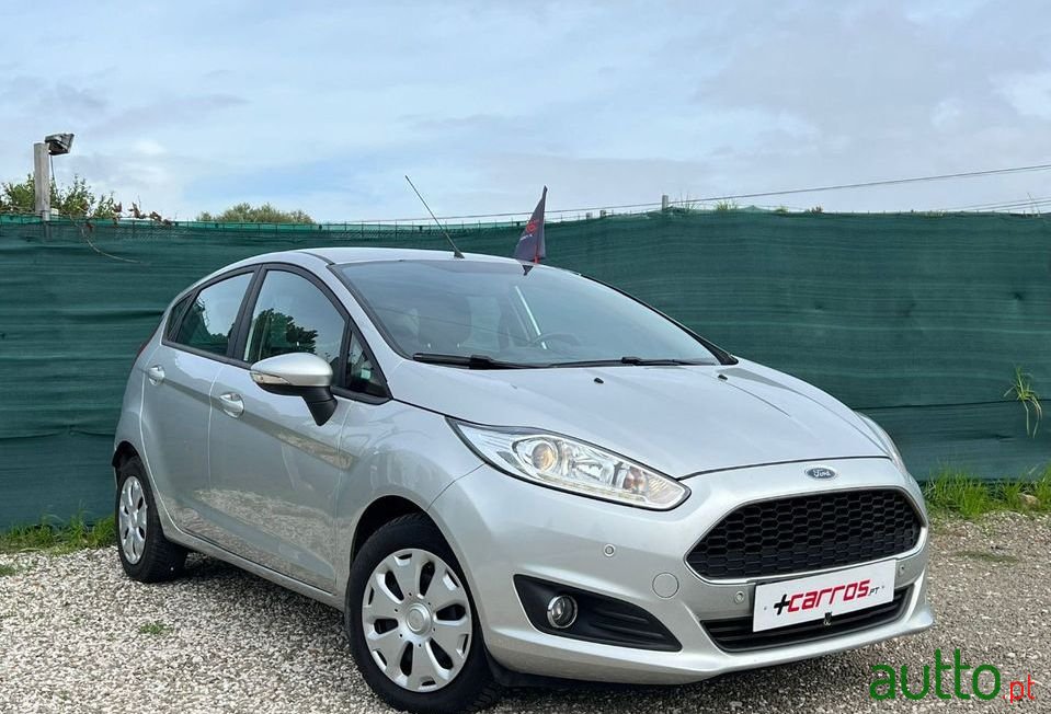 2017' Ford Fiesta photo #1