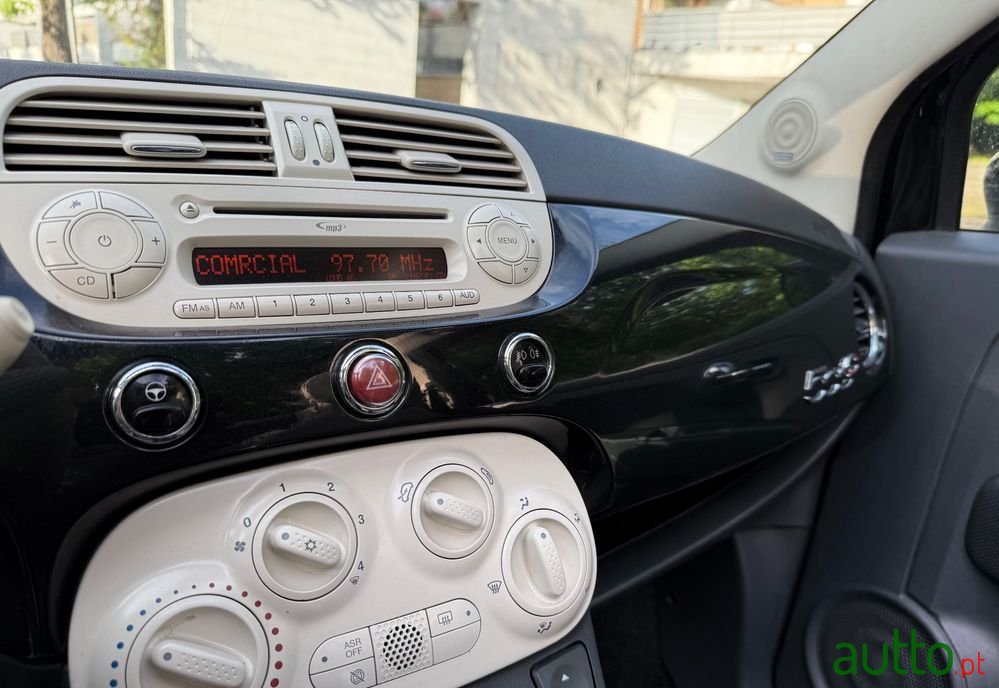2010' Fiat 500C photo #5