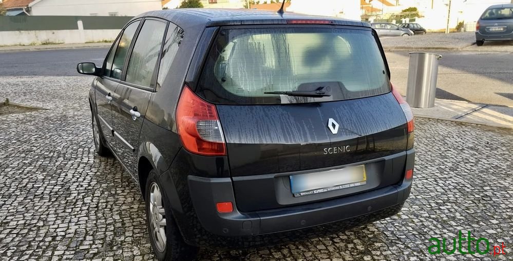 2009' Renault Scenic photo #3