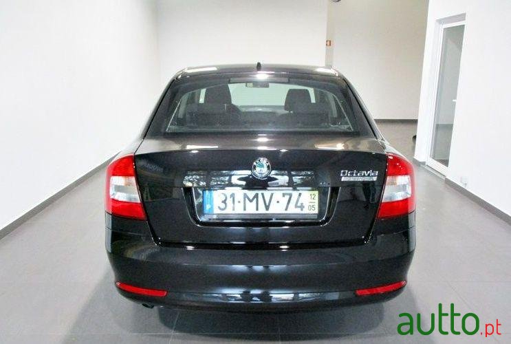 2012' Skoda Octavia photo #2
