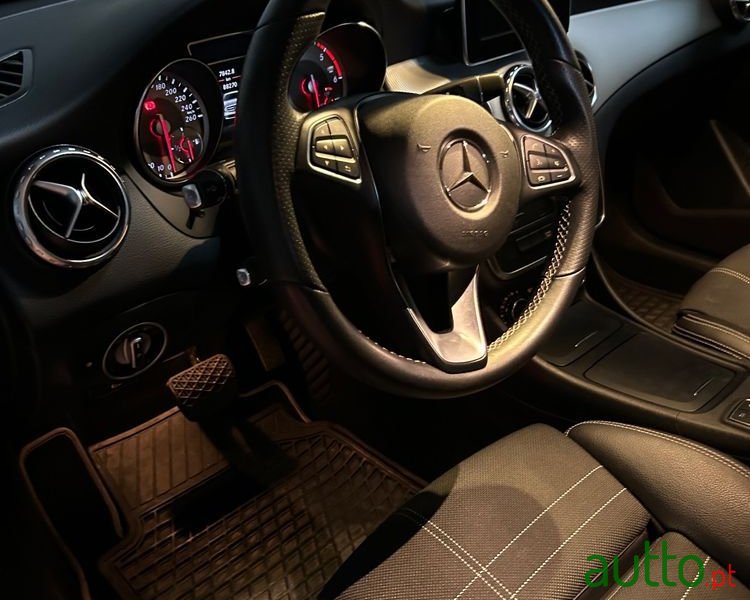 2016' Mercedes-Benz Classe Gla photo #6