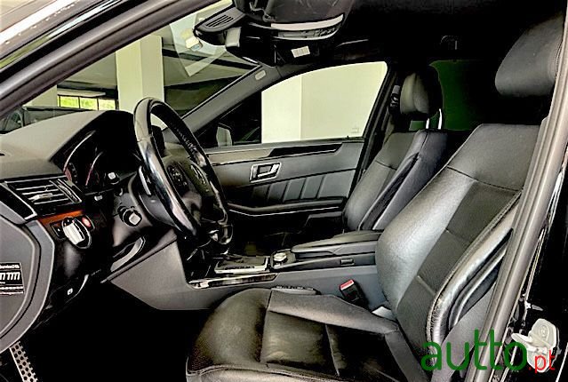 2010' Mercedes-Benz E-250 photo #6